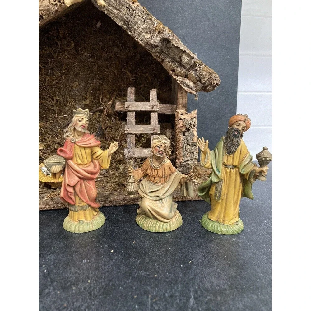 Vintage 8 Piece Nativity Set Made in Italy with Music Box Plays Silent Night